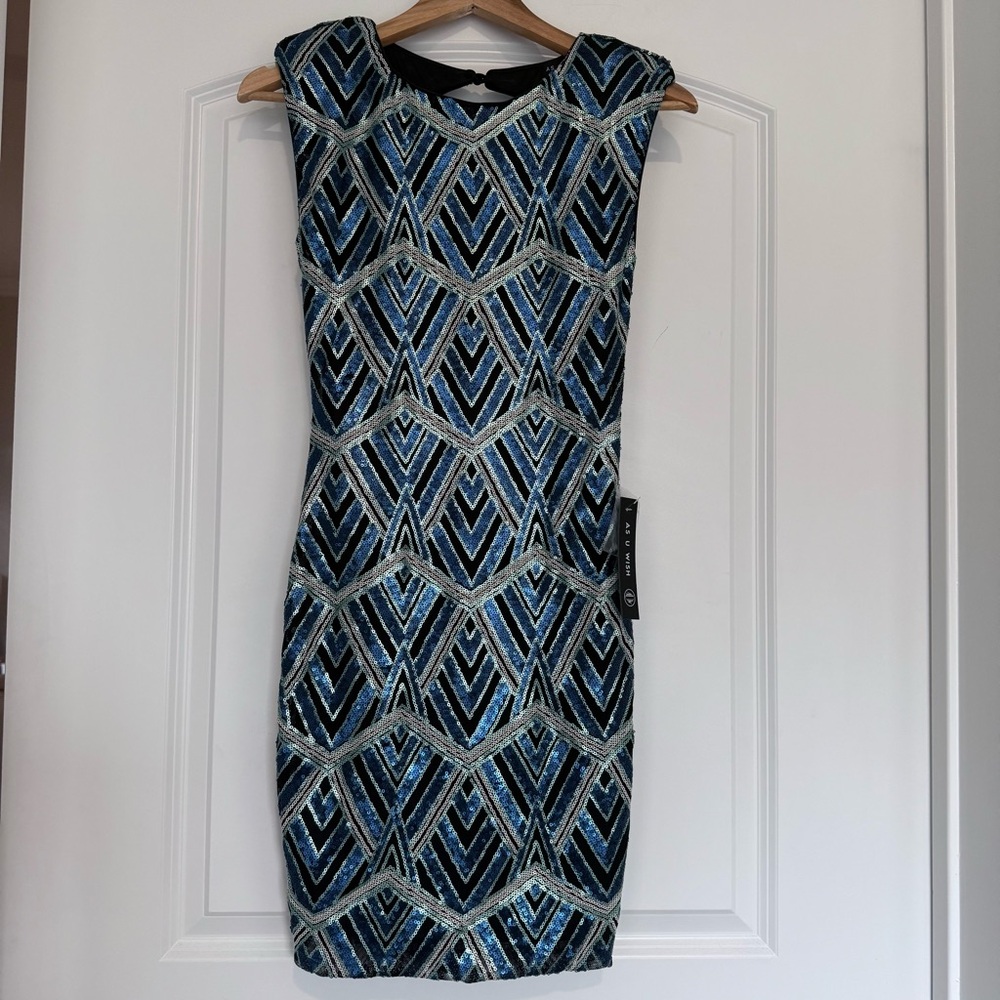 Elegant Sequined Geometric Dress size small